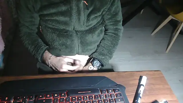 Snapshot of Adri_gard chatting on February 2026 09:11:02 PM Adri gard online show from February 2026 09:11:02 PM