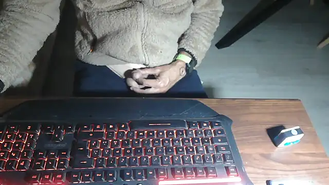 Adri gard online show from May 2026 08:39:01 PM