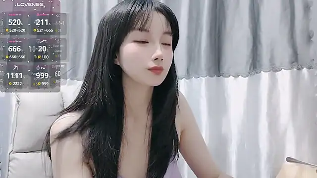 Snapshot of Nery_Asian chatting on January 2025 02:24:02 AM Nery Asian online show from January 2025 02:24:02 AM