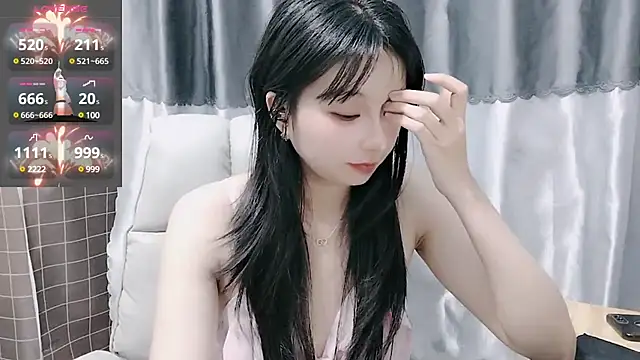 Snapshot of Nery_Asian chatting on February 2025 05:41:01 AM Nery Asian online show from February 2025 05:41:01 AM