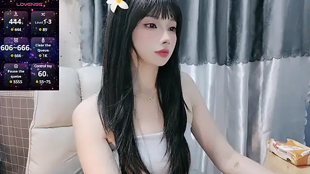 Snapshot of Nery_Asian chatting on February 2025 05:18:02 AM Nery Asian online show from February 2025 05:18:02 AM