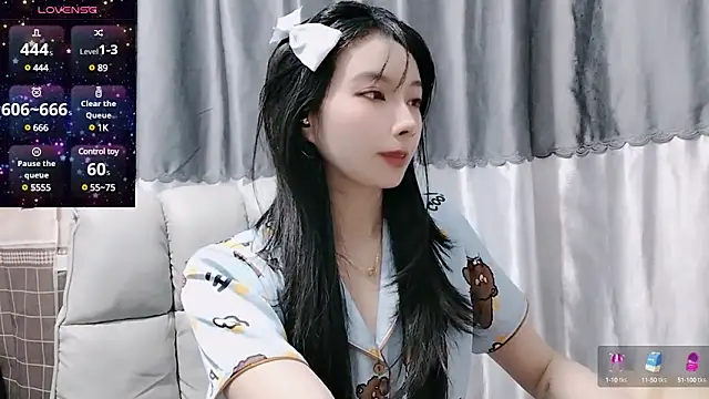 Snapshot of Nery_Asian chatting on February 2025 09:36:02 AM Nery Asian online show from February 2025 09:36:02 AM