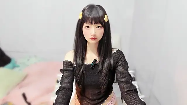 Snapshot of Nery_Asian chatting on September 2025 02:11:02 AM Nery Asian online show from September 2025 02:11:02 AM