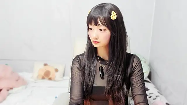 Snapshot of Nery_Asian chatting on September 2025 04:01:02 AM Nery Asian online show from September 2025 04:01:02 AM