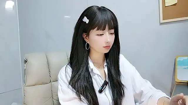 Snapshot of Nery_Asian chatting on September 2025 05:00:01 AM Nery Asian online show from September 2025 05:00:01 AM