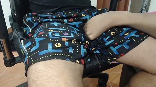 OldManAndGirlishLady online show from May 2026 02:17:01 AM