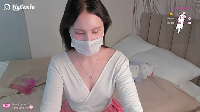 Snapshot of Gylaxie chatting on October 2025 09:39:02 AM Gylaxie online show from October 2025 09:39:02 AM