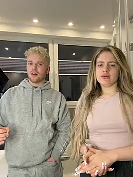 Snapshot of NickyGold_Official chatting on February 2025 09:02:01 PM NickyGold Official online show from February 2025 09:02:01 PM