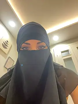 Amberonee31 online show from February 2025 07:44:02 PM