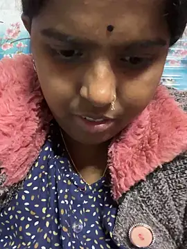 Beauty-queen online show from February 2025 01:11:02 PM