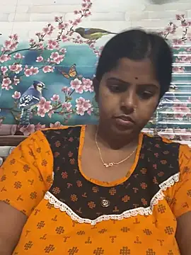 Beauty-queen online show from March 2025 01:30:02 PM