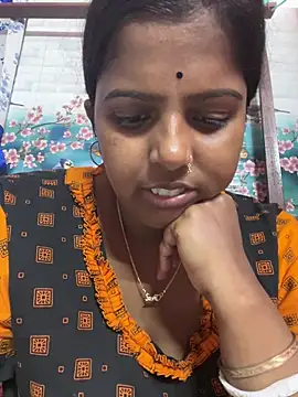 Beauty-queen online show from March 2025 12:24:01 PM