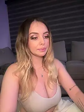 Alirawrz online show from March 2025 12:11:02 AM