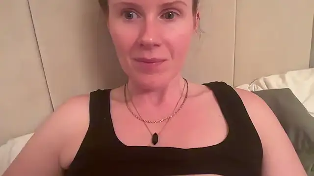 Snapshot of redheadrosie69 chatting on September 2025 07:14:01 PM redheadrosie69 online show from September 2025 07:14:01 PM