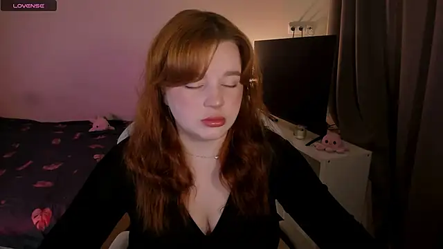 Snapshot of _Lisa_x chatting on December 2024 07:14:01 AM Lisa x online show from December 2024 07:14:01 AM