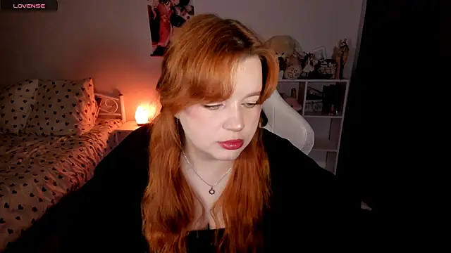 Snapshot of _Lisa_x chatting on November 2025 05:28:02 AM Lisa x online show from November 2025 05:28:02 AM