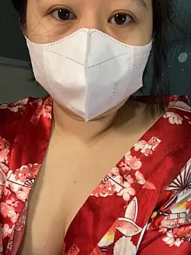 Snapshot of ninini92 chatting on January 2025 01:11:01 PM ninini92 online show from January 2025 01:11:01 PM