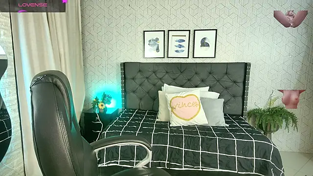 sussy  stone online show from December 2024 12:31:01 PM