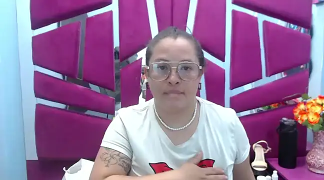 SaraThomso online show from February 2025 02:55:01 AM