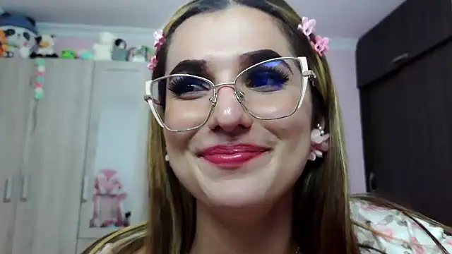 caroline jonson online show from February 2025 10:30:01 PM