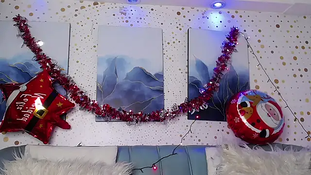 Snapshot of Tifanny_Sweett chatting on December 2024 10:26:01 PM Tifanny Sweett online show from December 2024 10:26:01 PM