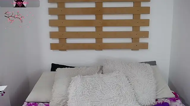 Snapshot of Tifanny_Sweett chatting on January 2025 09:44:02 AM Tifanny Sweett online show from January 2025 09:44:02 AM