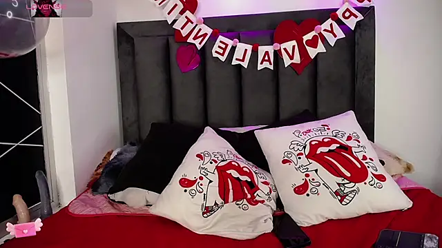 Snapshot of Tifanny_Sweett chatting on February 2025 11:39:02 AM Tifanny Sweett online show from February 2025 11:39:02 AM