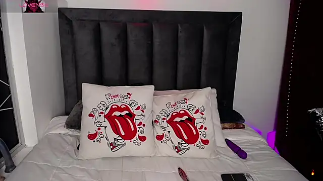 Snapshot of Tifanny_Sweett chatting on February 2025 07:48:02 AM Tifanny Sweett online show from February 2025 07:48:02 AM