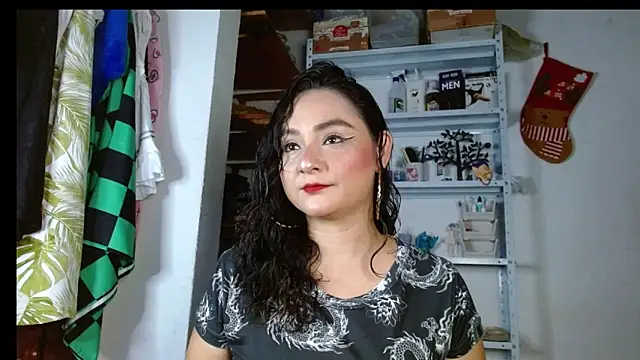 Snapshot of Kaory_32 chatting on January 2026 09:09:01 PM Kaory 32 online show from January 2026 09:09:01 PM