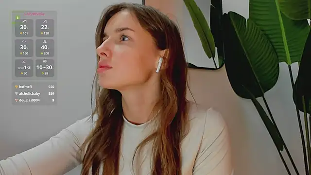 Snapshot of Whitney_Svonn chatting on December 2024 02:44:01 PM Whitney Svonn online show from December 2024 02:44:01 PM