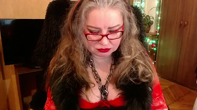 Snapshot of Miss_Tress chatting on January 2025 06:12:02 PM Miss Tress online show from January 2025 06:12:02 PM