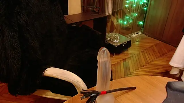 Snapshot of Miss_Tress chatting on February 2025 02:45:01 AM Miss Tress online show from February 2025 02:45:01 AM