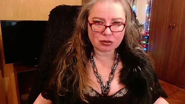 Snapshot of Miss_Tress chatting on March 2025 10:21:01 PM Miss Tress online show from March 2025 10:21:01 PM