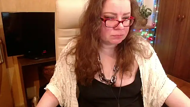 Snapshot of Miss_Tress chatting on March 2025 07:01:02 PM Miss Tress online show from March 2025 07:01:02 PM