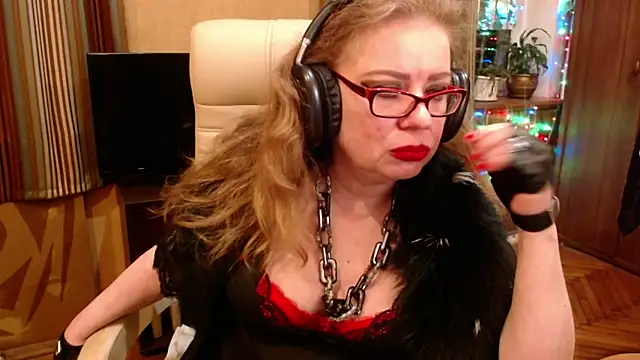 Miss Tress online show from May 2026 08:59:01 PM