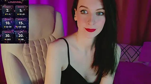 Snapshot of AndreaAshton chatting on February 2025 04:26:02 PM AndreaAshton online show from February 2025 04:26:02 PM