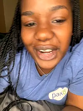 Snapshot of NissyxSawee chatting on October 2025 08:07:01 AM NissyxSawee online show from October 2025 08:07:01 AM