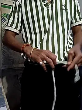 Snapshot of hotvarunrita chatting on October 2025 04:23:02 AM hotvarunrita online show from October 2025 04:23:02 AM