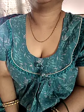 cuteyqueen online show from February 2026 06:40:02 AM