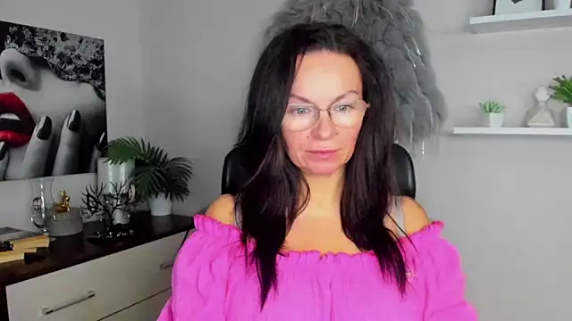 HelenLuxx online show from January 2025 06:38:02 AM