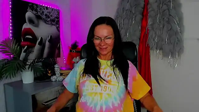 HelenLuxx online show from June 2026 04:20:02 PM
