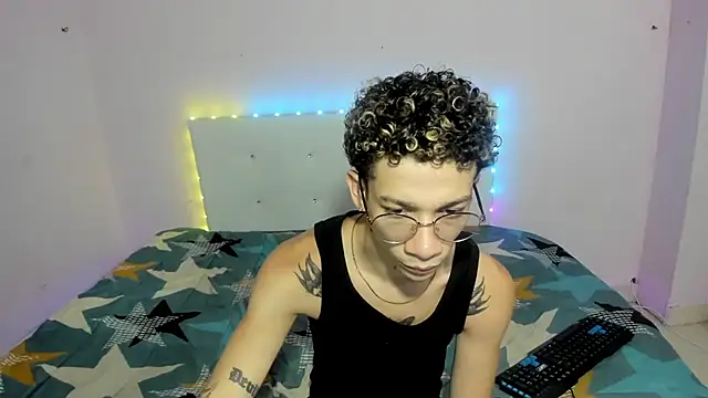 mateodeamjo online show from October 2025 06:28:02 AM