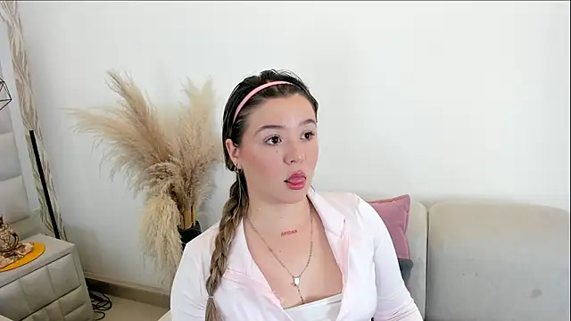 1m dalhia online show from May 2026 08:37:02 PM