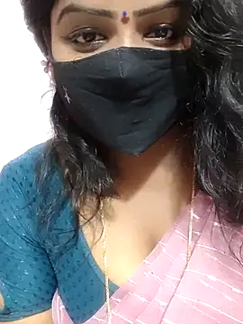 Snapshot of louise92 chatting on February 2025 05:47:01 AM louise92 online show from February 2025 05:47:01 AM