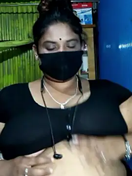 Snapshot of Dusto_Meye chatting on March 2026 07:18:02 PM Dusto Meye online show from March 2026 07:18:02 PM