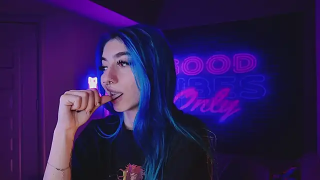 AriaVoss online show from February 2025 07:16:01 PM