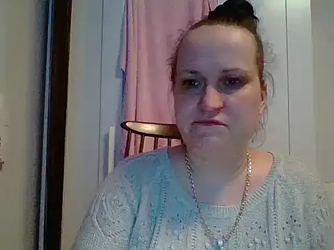  squirty cum lady  online show from March 2025 06:40:02 PM