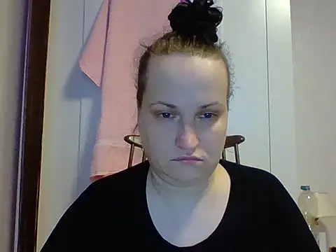  squirty cum lady  online show from March 2025 10:28:01 PM