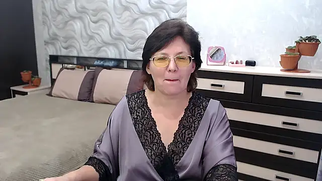 Snapshot of VitaCharm chatting on December 2024 07:50:02 PM VitaCharm online show from December 2024 07:50:02 PM