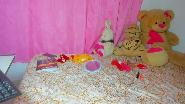 Dana Jeins online show from October 2025 09:19:02 AM